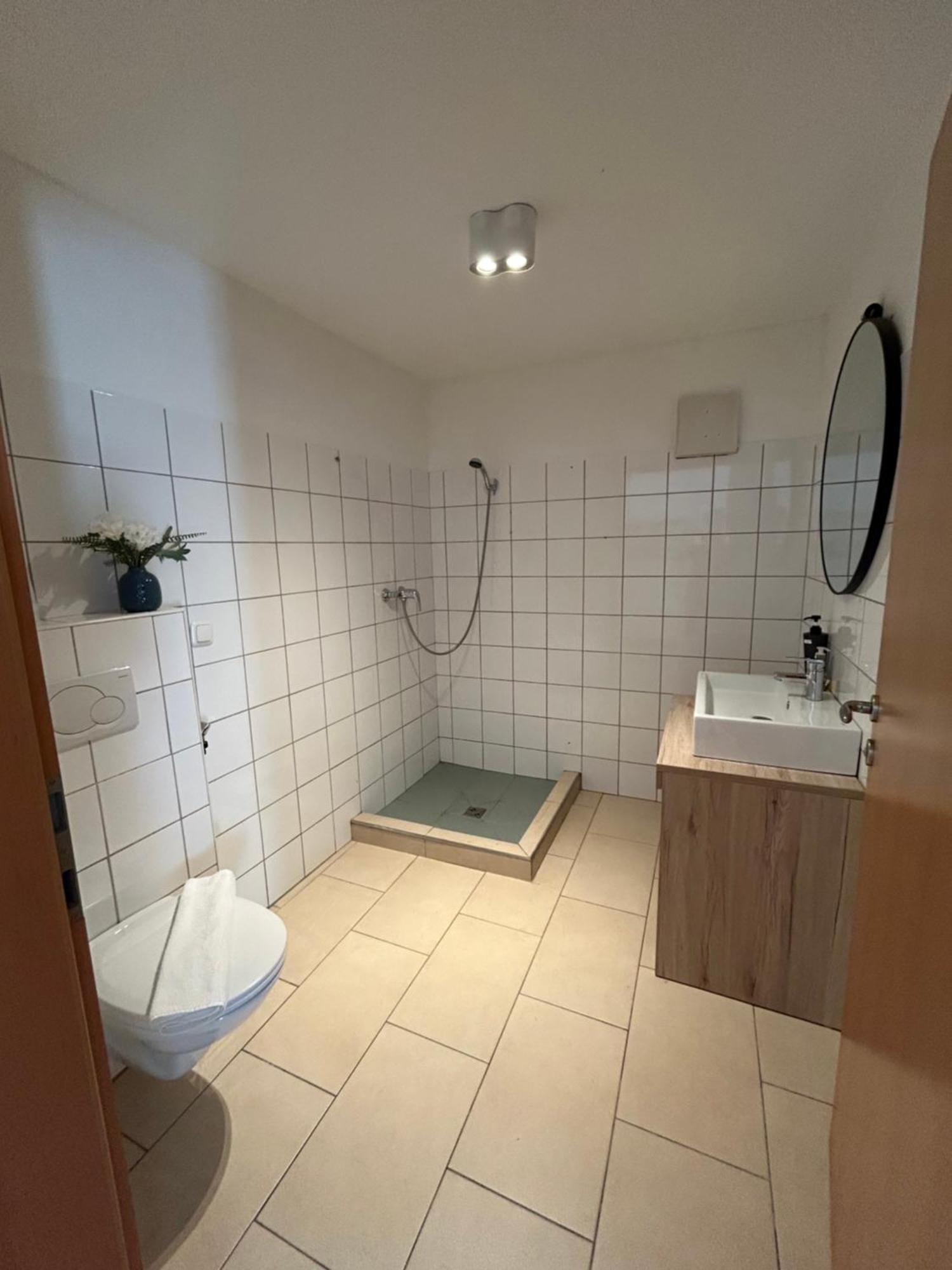 Ferienwohnung Economy Adler Golling an der Salzach Exterior foto